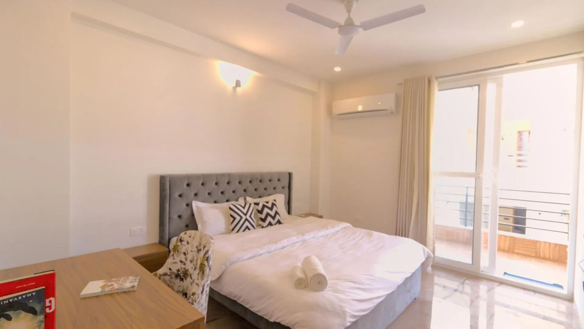 Hotel Liv Regalia - One Horizon Centre Golf Course Road Gurgaon 3*,  India