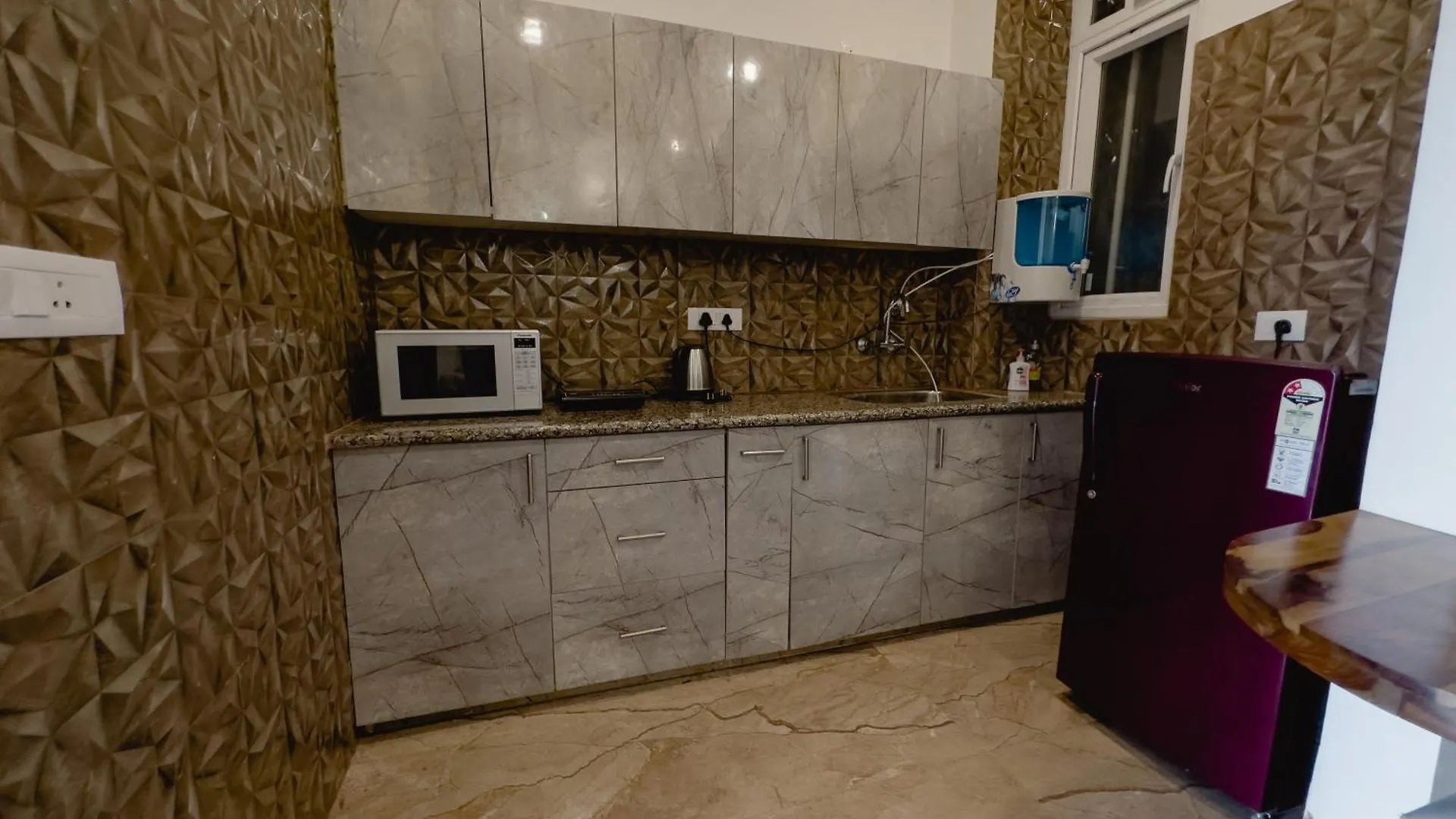 Hotel Liv Regalia - One Horizon Centre Golf Course Road Gurgaon 3*,